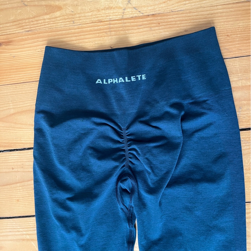 Alphalete green blue teal scrunch leggings, small